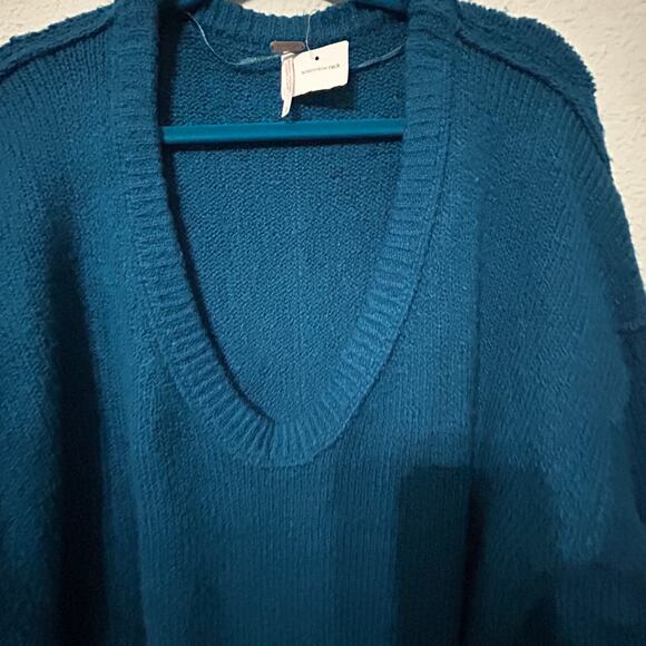 NEW Free People Brookside Tunic Oversized Kawaii Teal Sweater Halcyon Blue Sz Lg - Picture 5 of 7